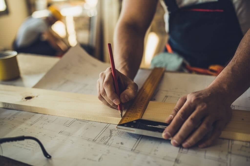 Measuring Wood to Make a Mirror Frame