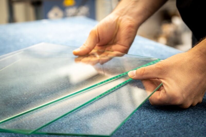 What Makes an Aquarium Glass Strong, Clean, and Durable All the Time?