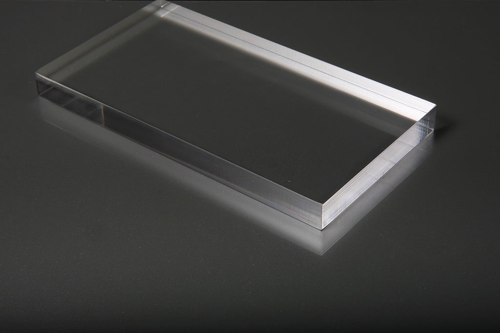 Plexiglass vs Acrylic Is There Any Clear Difference Exists?