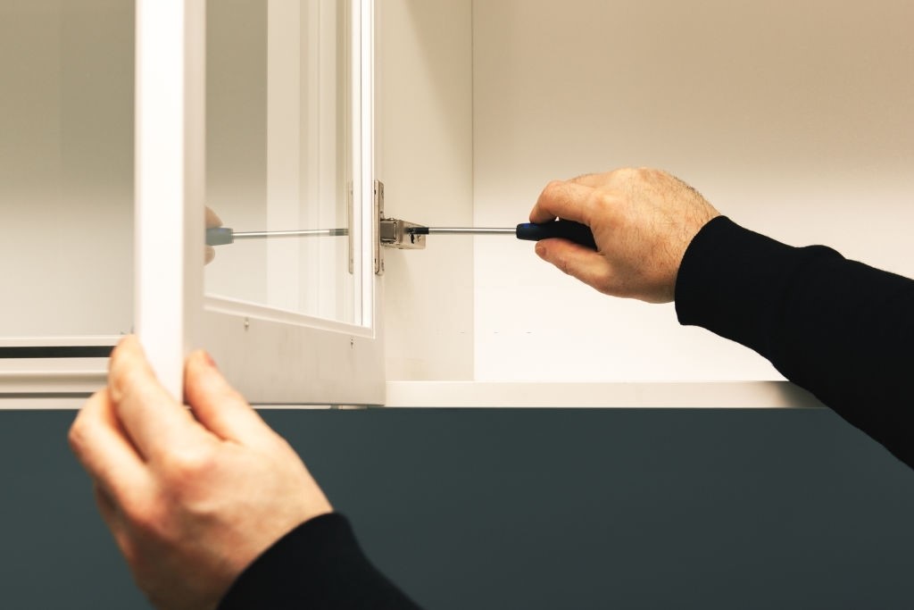 how to install glass in cabinet doors