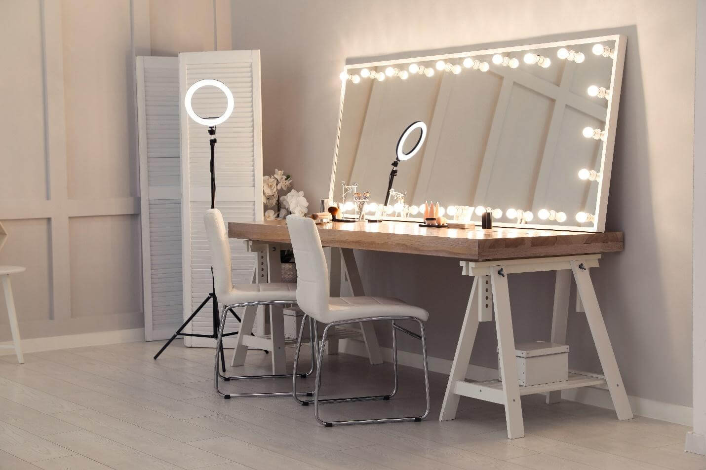 8 DIY Makeup Vanity Ideas