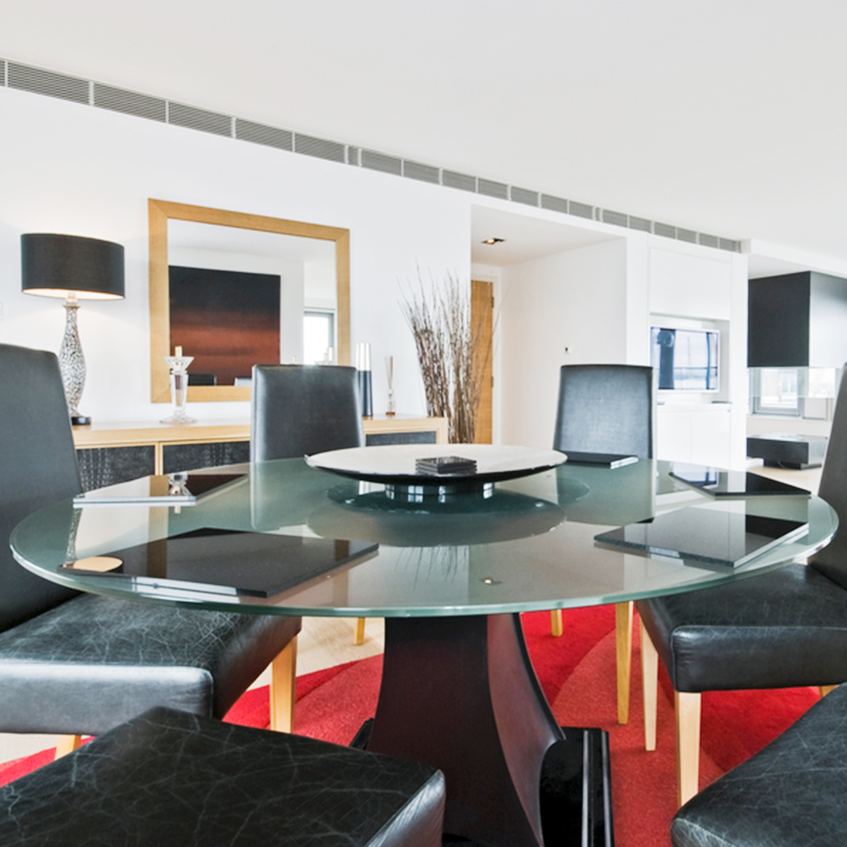 Large glass dining clearance table seats 8